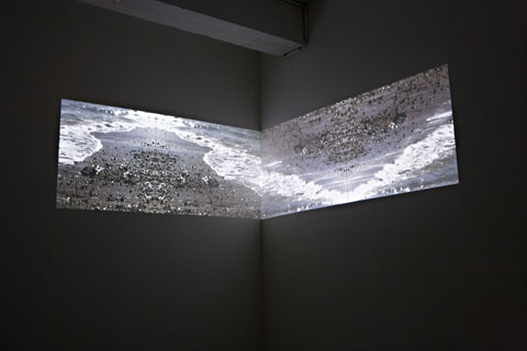 Detach — identical City, Bello BENISCHAUER