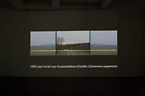 Detach — identical City, Bello BENISCHAUER